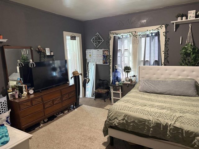 615 E Centerway, Janesville, WI 53545