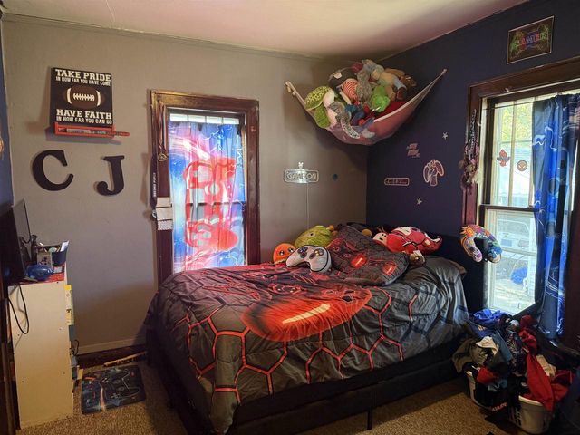 615 E Centerway, Janesville, WI 53545
