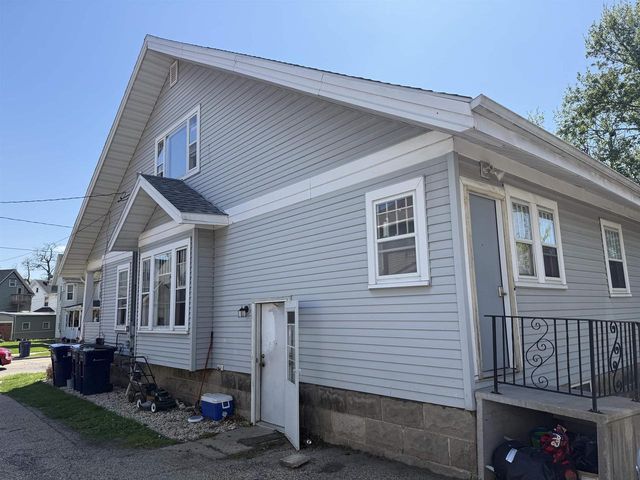 615 E Centerway, Janesville, WI 53545