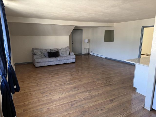 615 E Centerway, Janesville, WI 53545