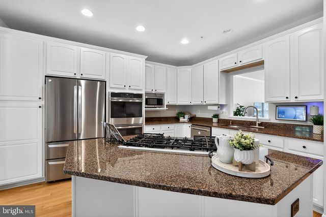 4861 LEE HOLLOW PL, Ellicott City, MD 21043
