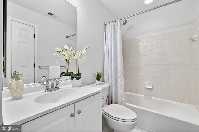 4861 LEE HOLLOW PL, Ellicott City, MD 21043