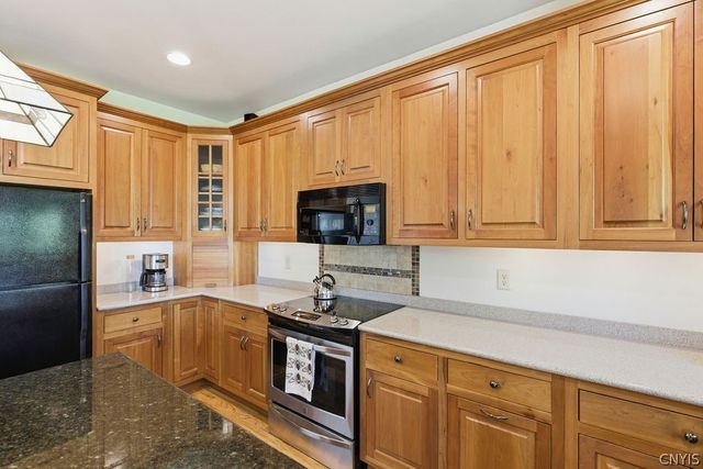 438 Brookford Road, Syracuse, NY 13224