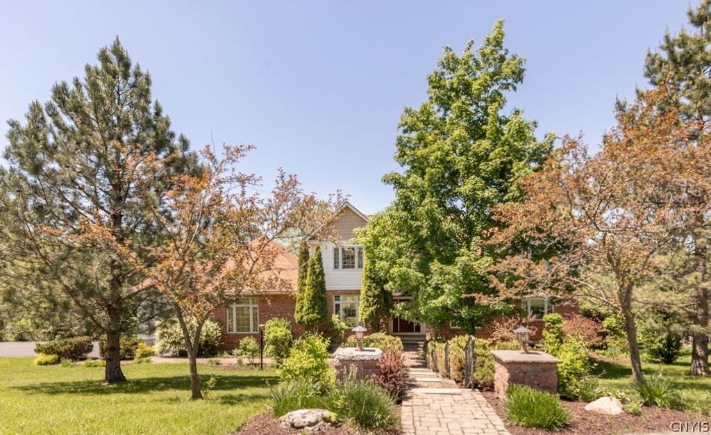 438 Brookford Road, Syracuse, NY 13224