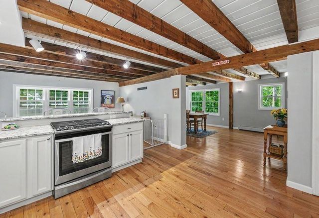 58 Heath Street, Newton, NH 03858