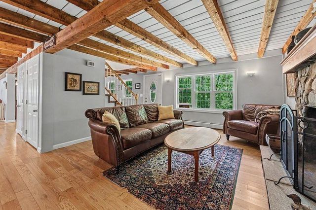 58 Heath Street, Newton, NH 03858