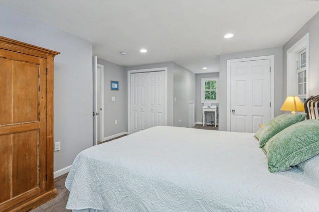 58 Heath Street, Newton, NH 03858
