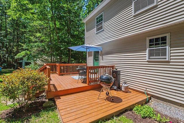 58 Heath Street, Newton, NH 03858