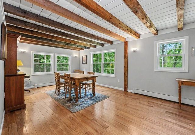 58 Heath Street, Newton, NH 03858