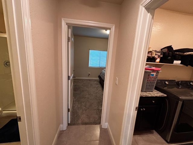 1614 N Barcus Avenue, Fresno, CA 93722