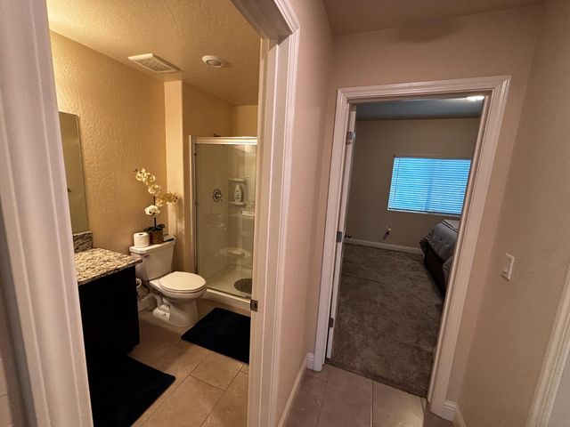 1614 N Barcus Avenue, Fresno, CA 93722