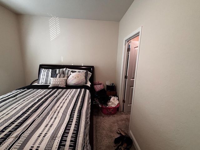 1614 N Barcus Avenue, Fresno, CA 93722