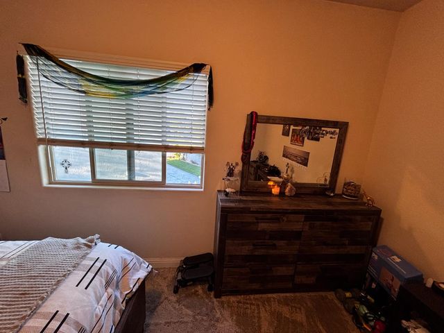 1614 N Barcus Avenue, Fresno, CA 93722