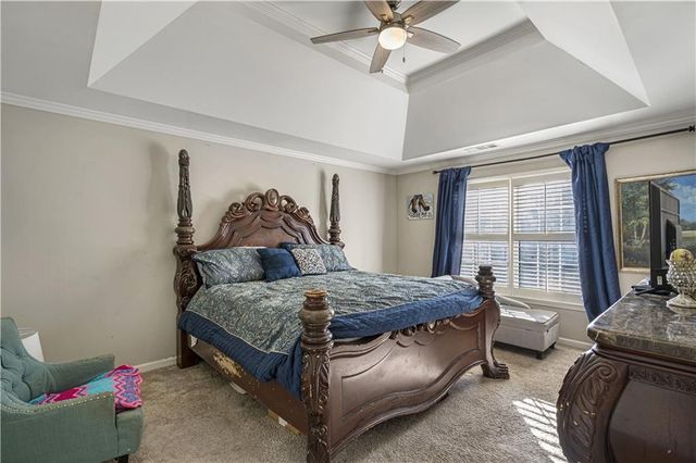 900 Secret Cove Drive, Sugar Hill, GA 30518