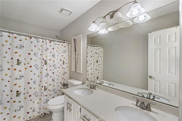 900 Secret Cove Drive, Sugar Hill, GA 30518