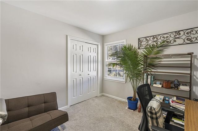 900 Secret Cove Drive, Sugar Hill, GA 30518