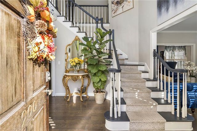 900 Secret Cove Drive, Sugar Hill, GA 30518