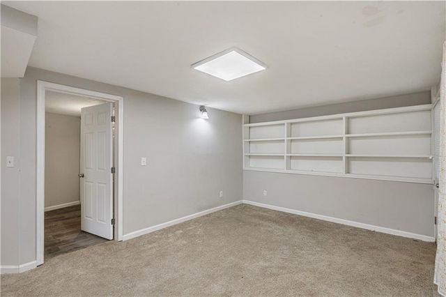 900 Secret Cove Drive, Sugar Hill, GA 30518