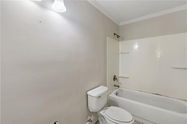 900 Secret Cove Drive, Sugar Hill, GA 30518