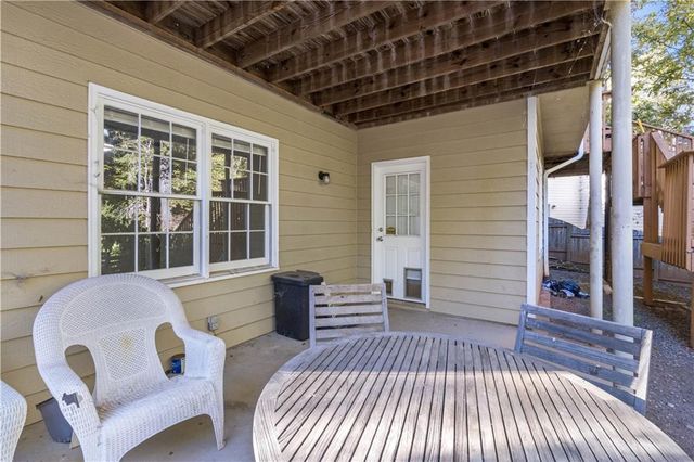 900 Secret Cove Drive, Sugar Hill, GA 30518