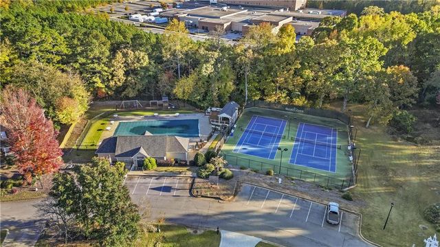 900 Secret Cove Drive, Sugar Hill, GA 30518