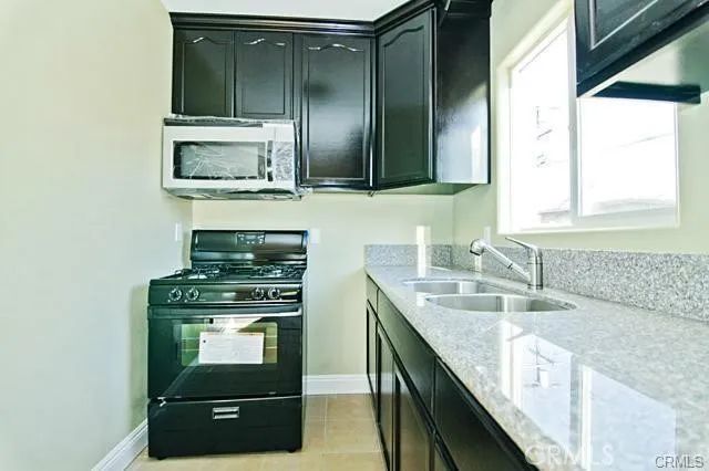620 W 59th Place, Los Angeles, CA 90044
