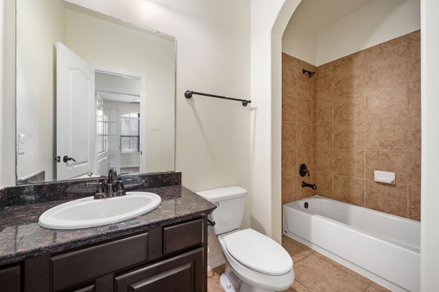 107 Bella Sole, Shenandoah, TX 77381