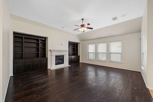 107 Bella Sole, Shenandoah, TX 77381