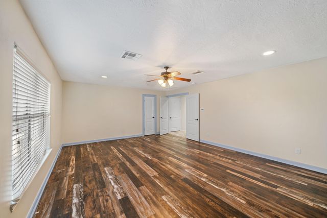 107 Bella Sole, Shenandoah, TX 77381