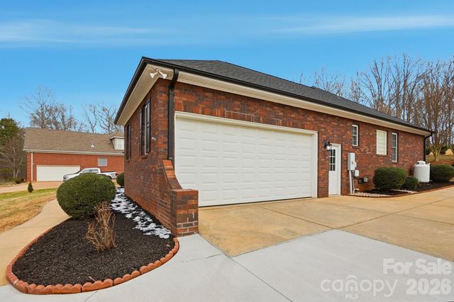 6104 Charity Drive, Marshville, NC 28103