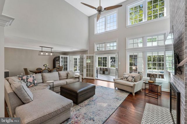1048 BELLVIEW RD, Mclean, VA 22102