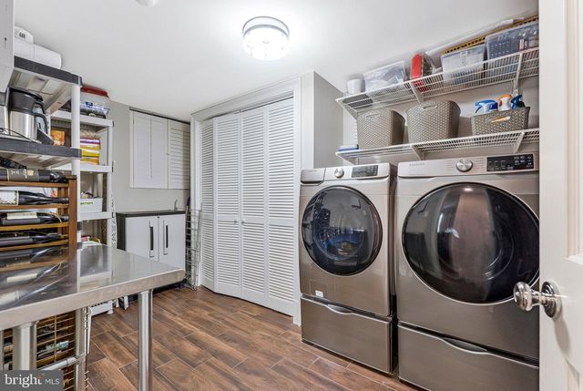 1048 BELLVIEW RD, Mclean, VA 22102