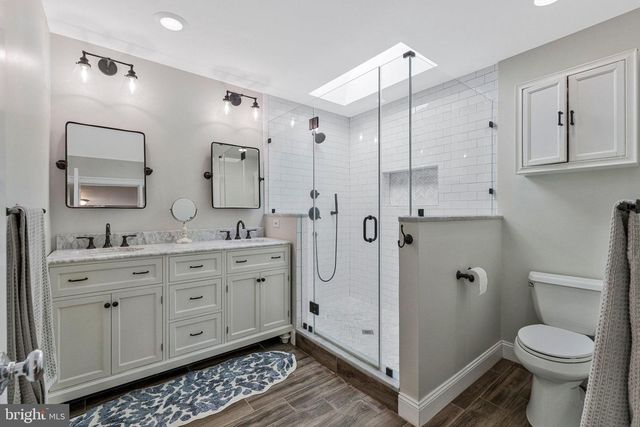 1048 BELLVIEW RD, Mclean, VA 22102