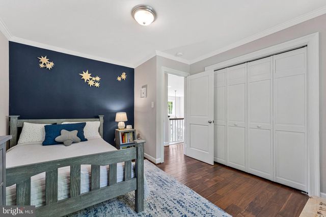 1048 BELLVIEW RD, Mclean, VA 22102