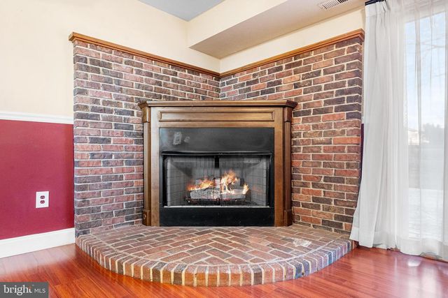 7 PELHAM RD, Marlton, NJ 08053