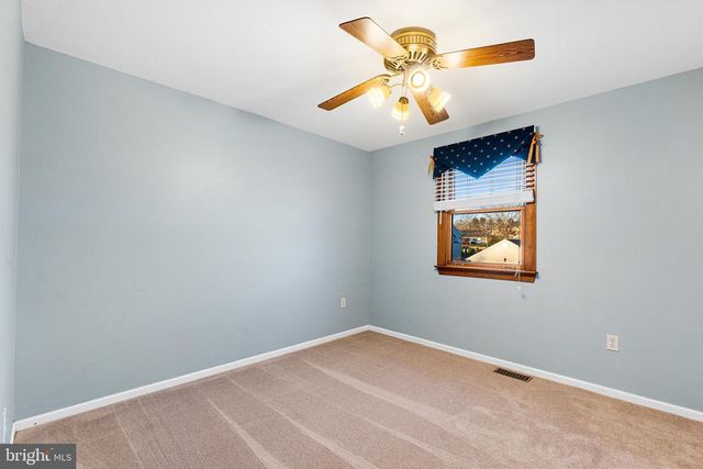 7 PELHAM RD, Marlton, NJ 08053