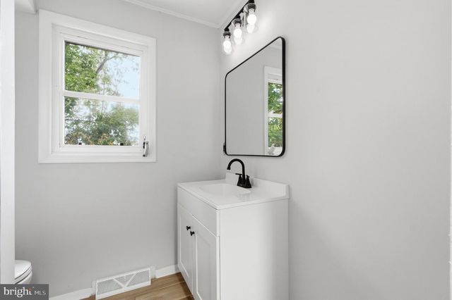 17 BOWERS AVE, Runnemede, NJ 08078