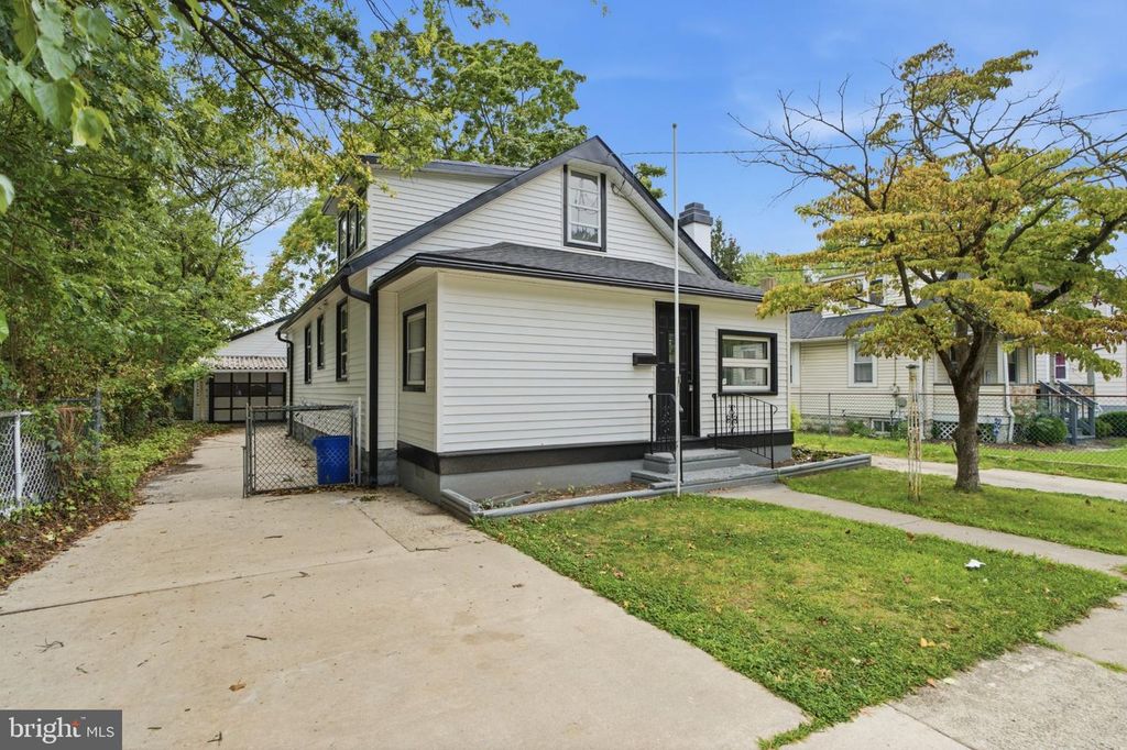 17 BOWERS AVE, Runnemede, NJ 08078