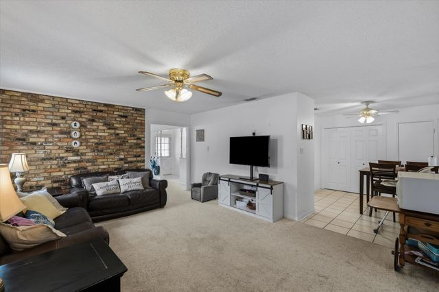 3021 Williamsburg Drive, Tyler, TX 75701