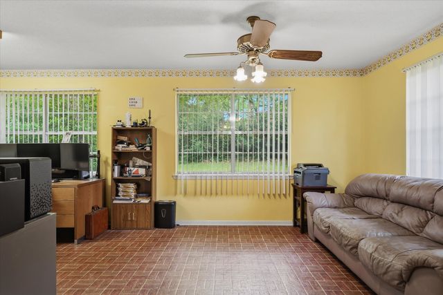 3021 Williamsburg Drive, Tyler, TX 75701