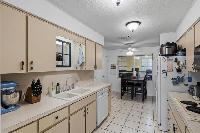 3021 Williamsburg Drive, Tyler, TX 75701