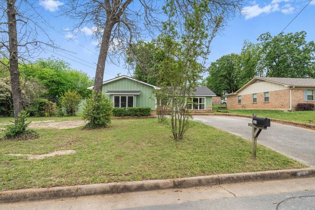 3021 Williamsburg Drive, Tyler, TX 75701