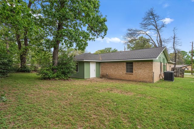 3021 Williamsburg Drive, Tyler, TX 75701