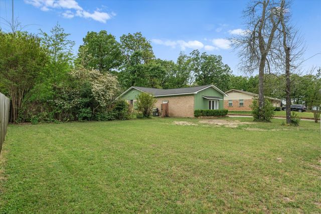 3021 Williamsburg Drive, Tyler, TX 75701