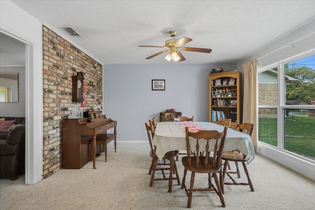 3021 Williamsburg Drive, Tyler, TX 75701