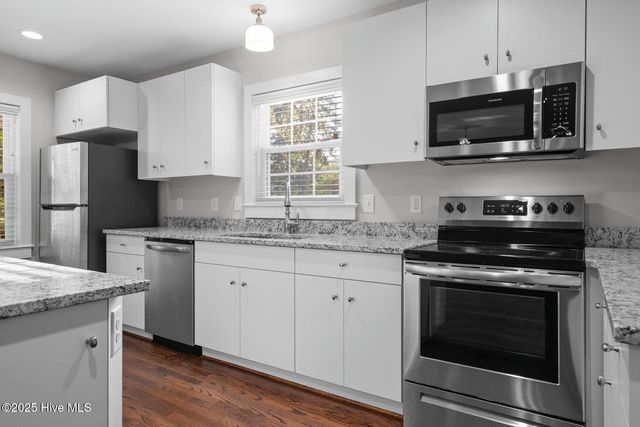 419 W Burnette Avenue, Enfield, NC 27823