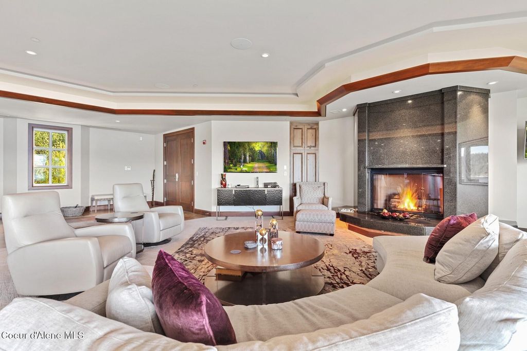 1031 S Island Green Dr, Coeur d'Alene, ID 83814 photo 4