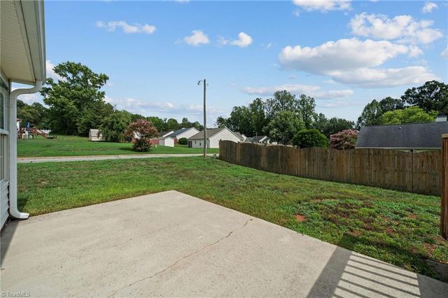 3185 Beeson Acres Road, Winston-salem, NC 27105