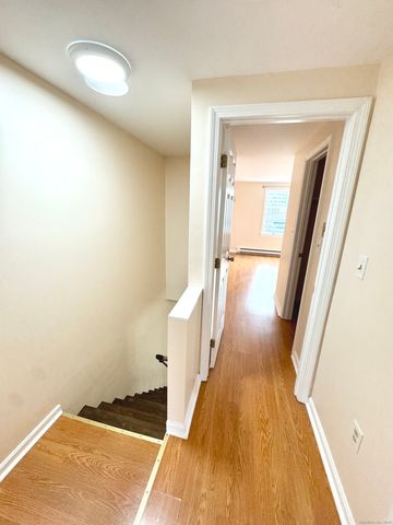 256 Washington Boulevard APT 14, Stamford, CT 06902
