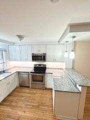 256 Washington Boulevard APT 14, Stamford, CT 06902